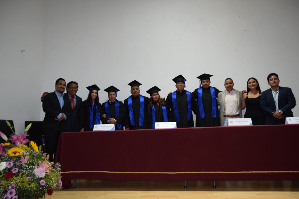 upem graduacion derecho