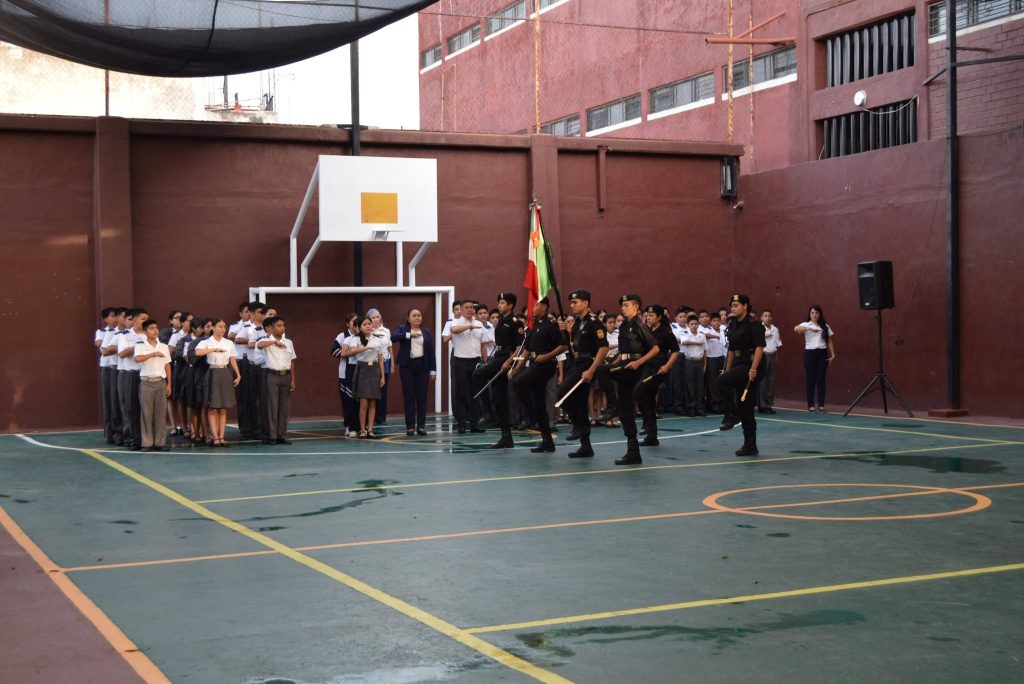 honores a la bandera - colegio