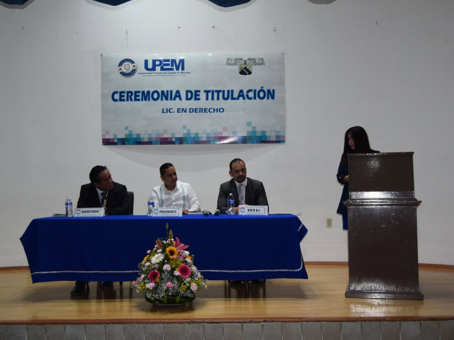 ceremonia de titulacion derecho