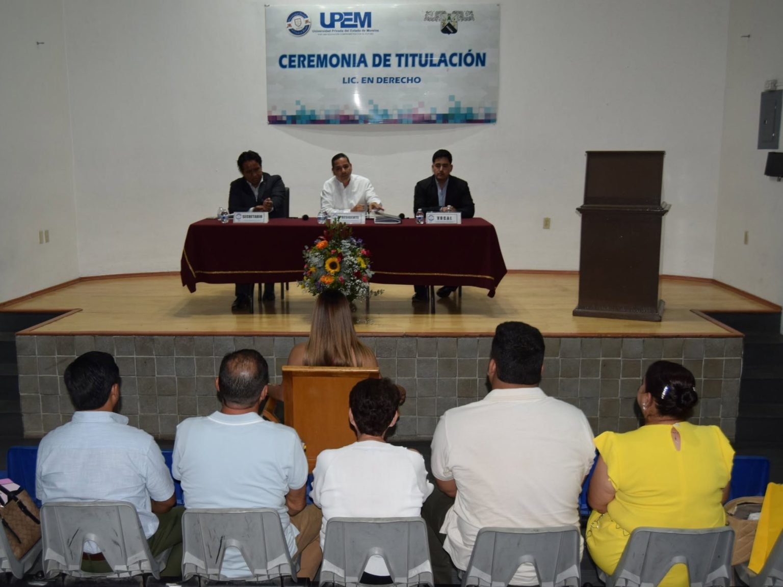 titulacion de derecho