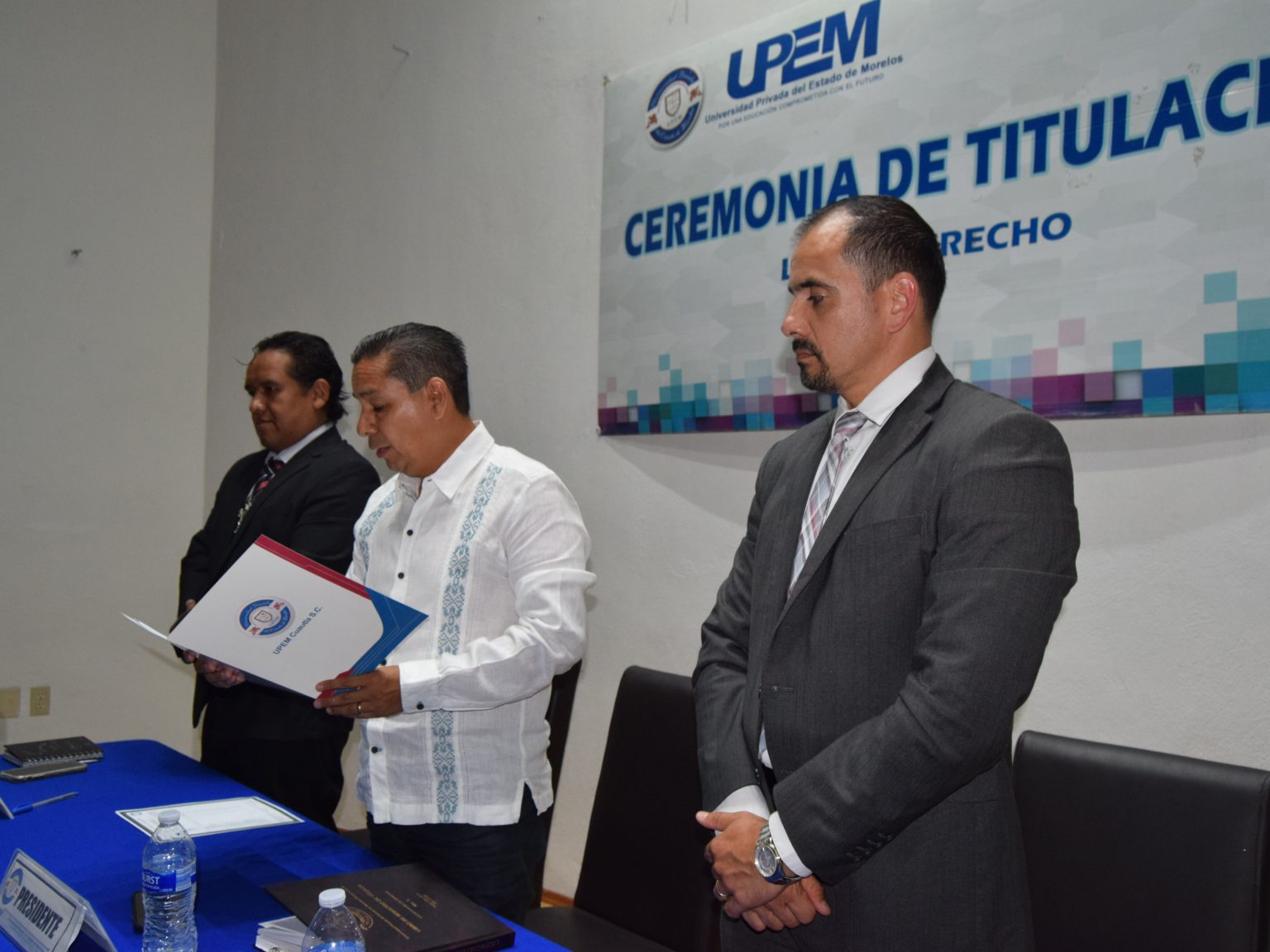 titulacion en derecho
